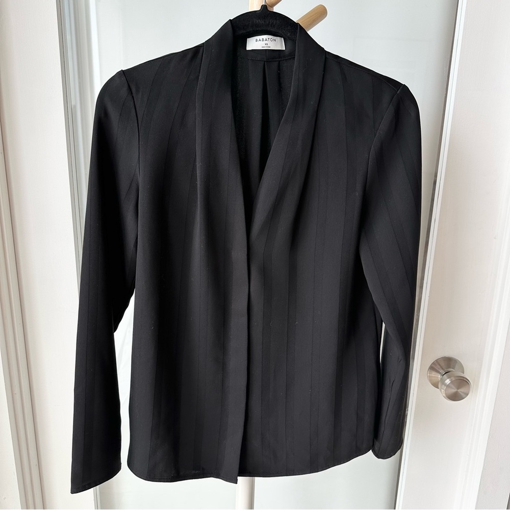 Babaton Power blouse